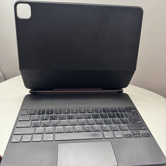 Apple Magic Keyboard for 12.9-inch iPad Pro - Picture 4 of 6